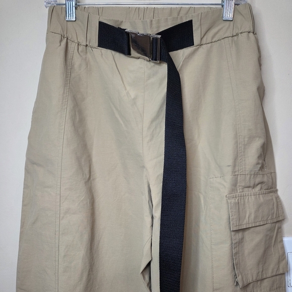ASOS Women's Tan Cargo Pants with Black Belt - Picture 2 of 15